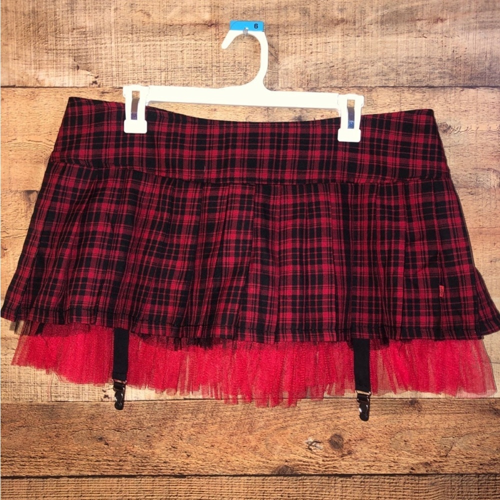 Tripp NYC Royal Bones plaid tuuled mini skirt